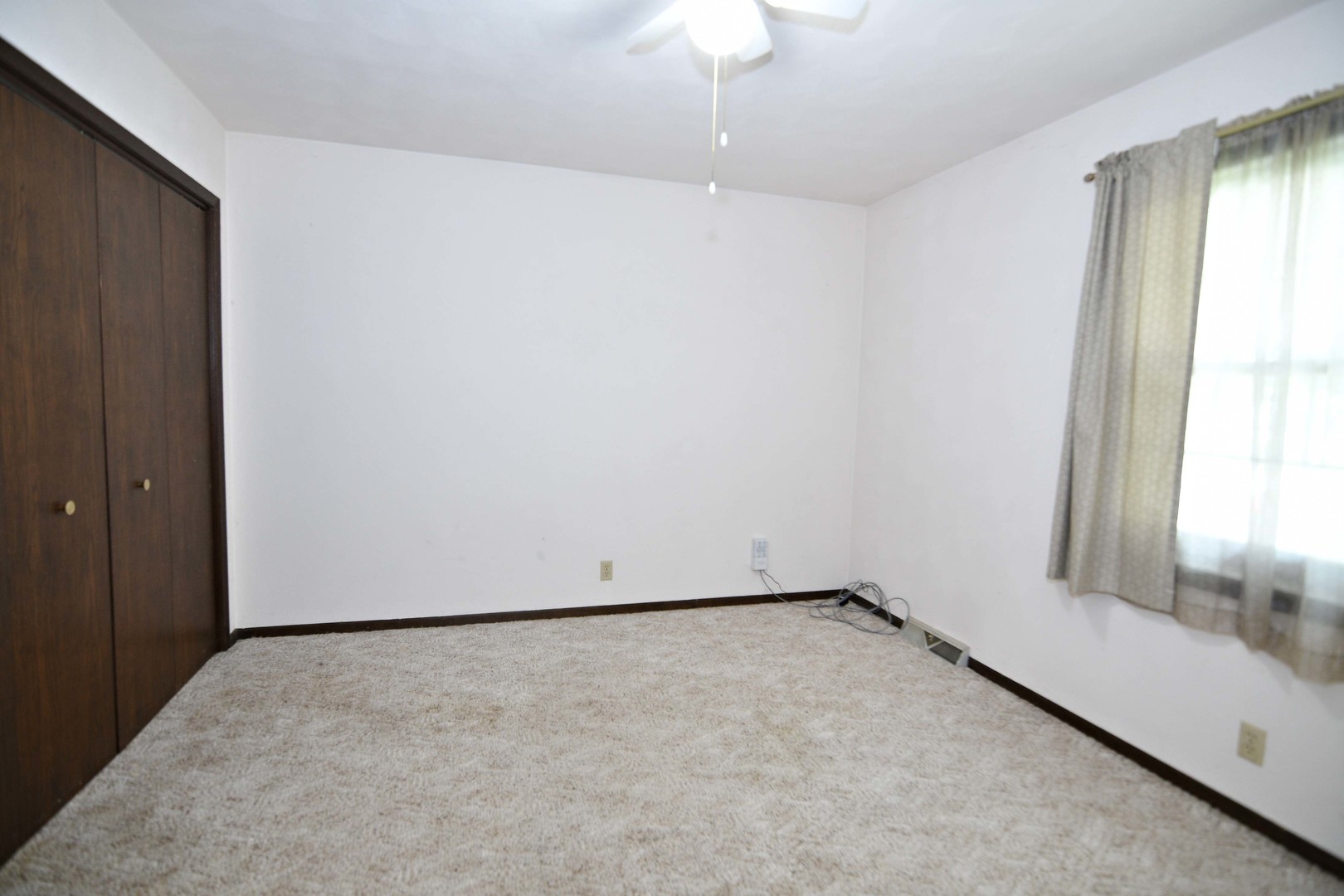 457 Avon Court Property Photo 11