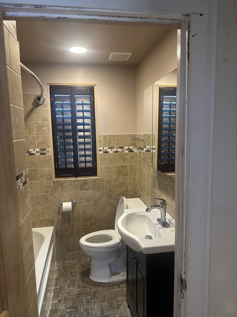 1748 E 83rd Street Property Photo 6