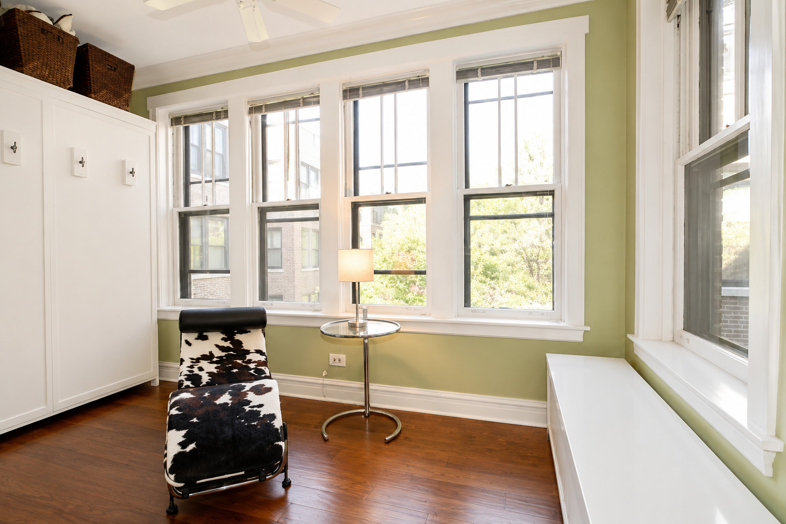 751 W Brompton Avenue 2e Property Photo 7