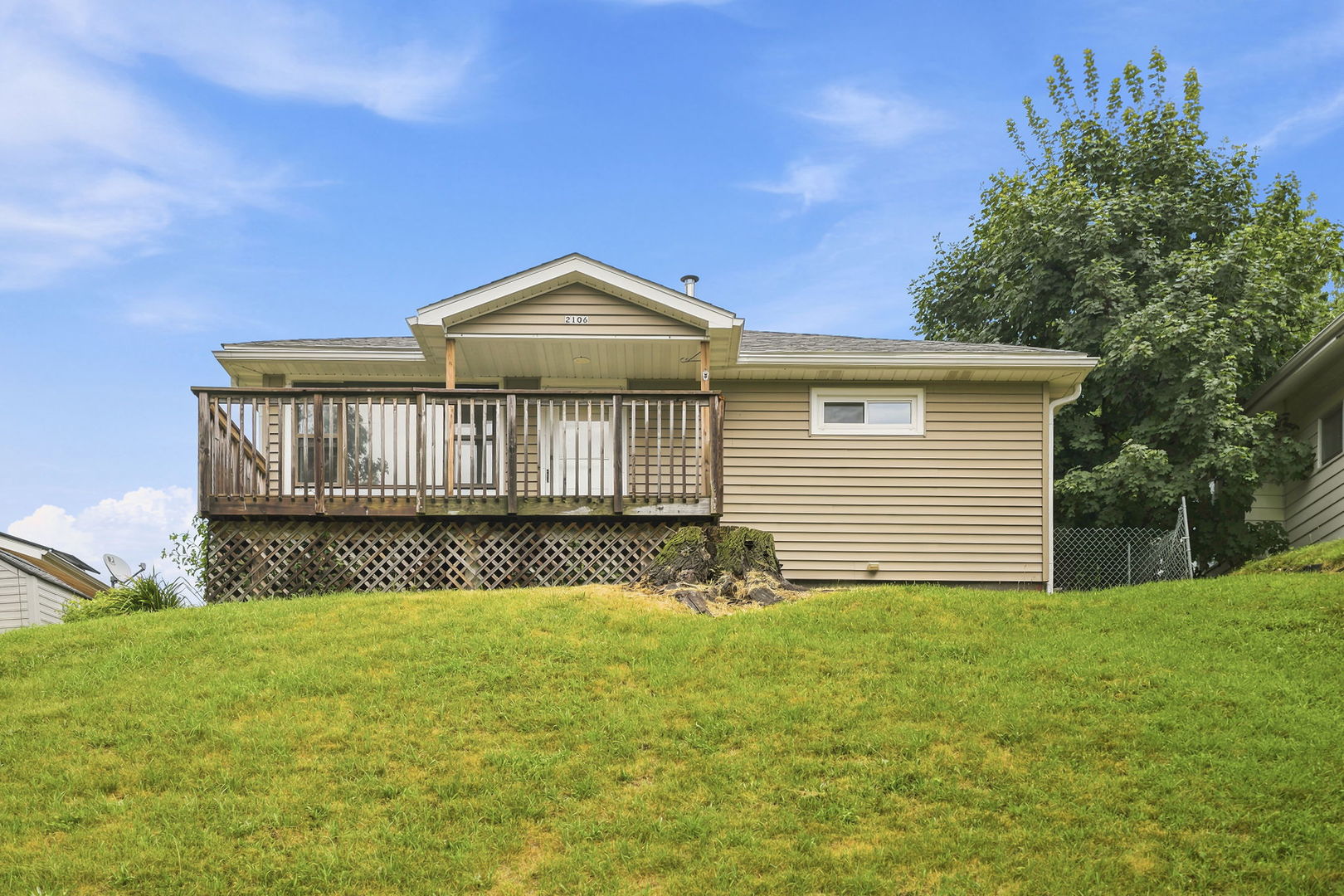 2106 5th Street Property Photo 1