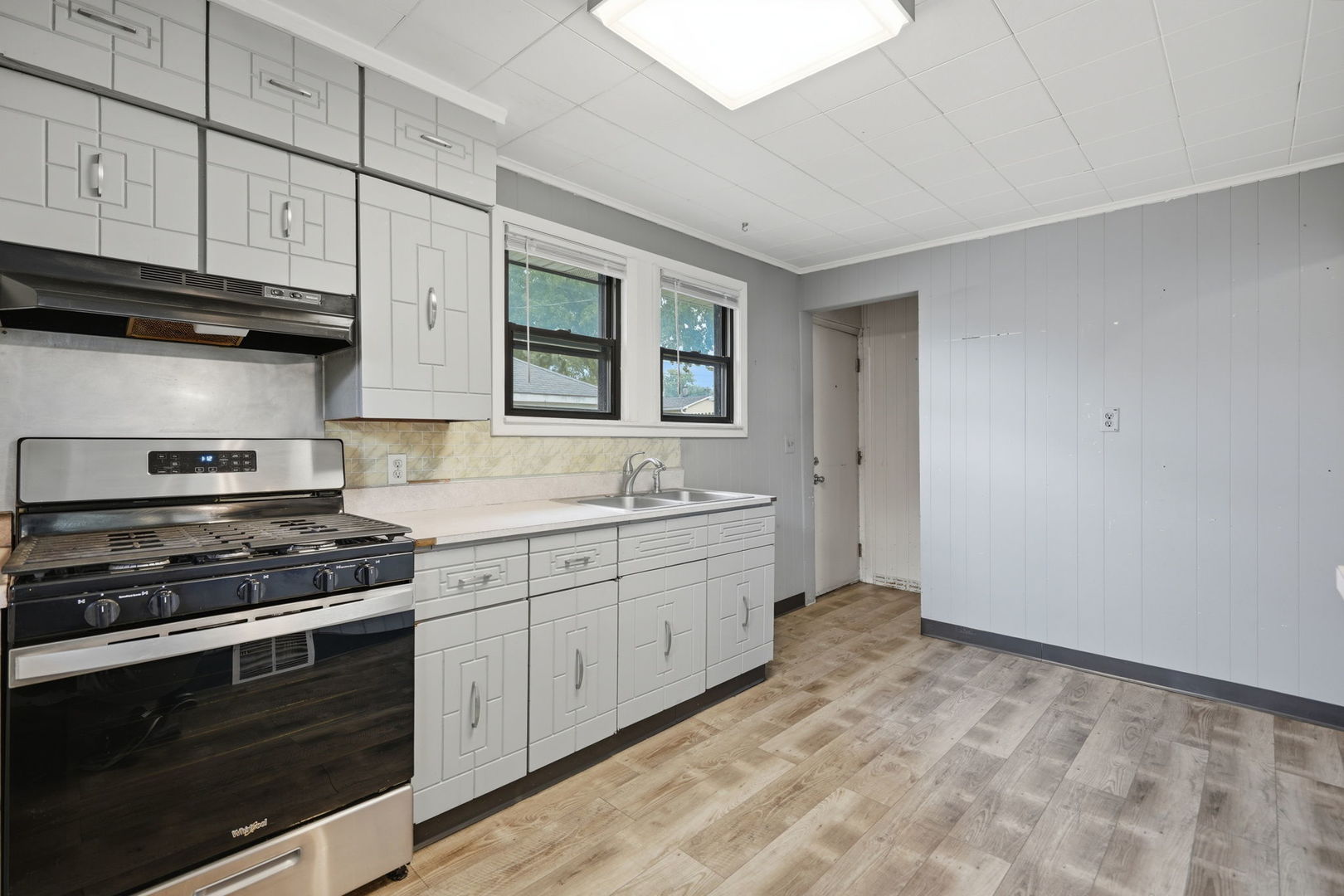 2106 5th Street Property Photo 6