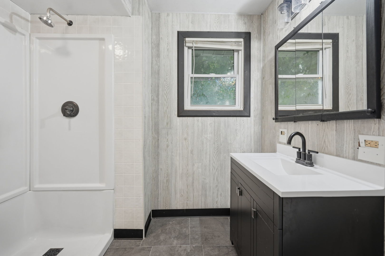 2106 5th Street Property Photo 8