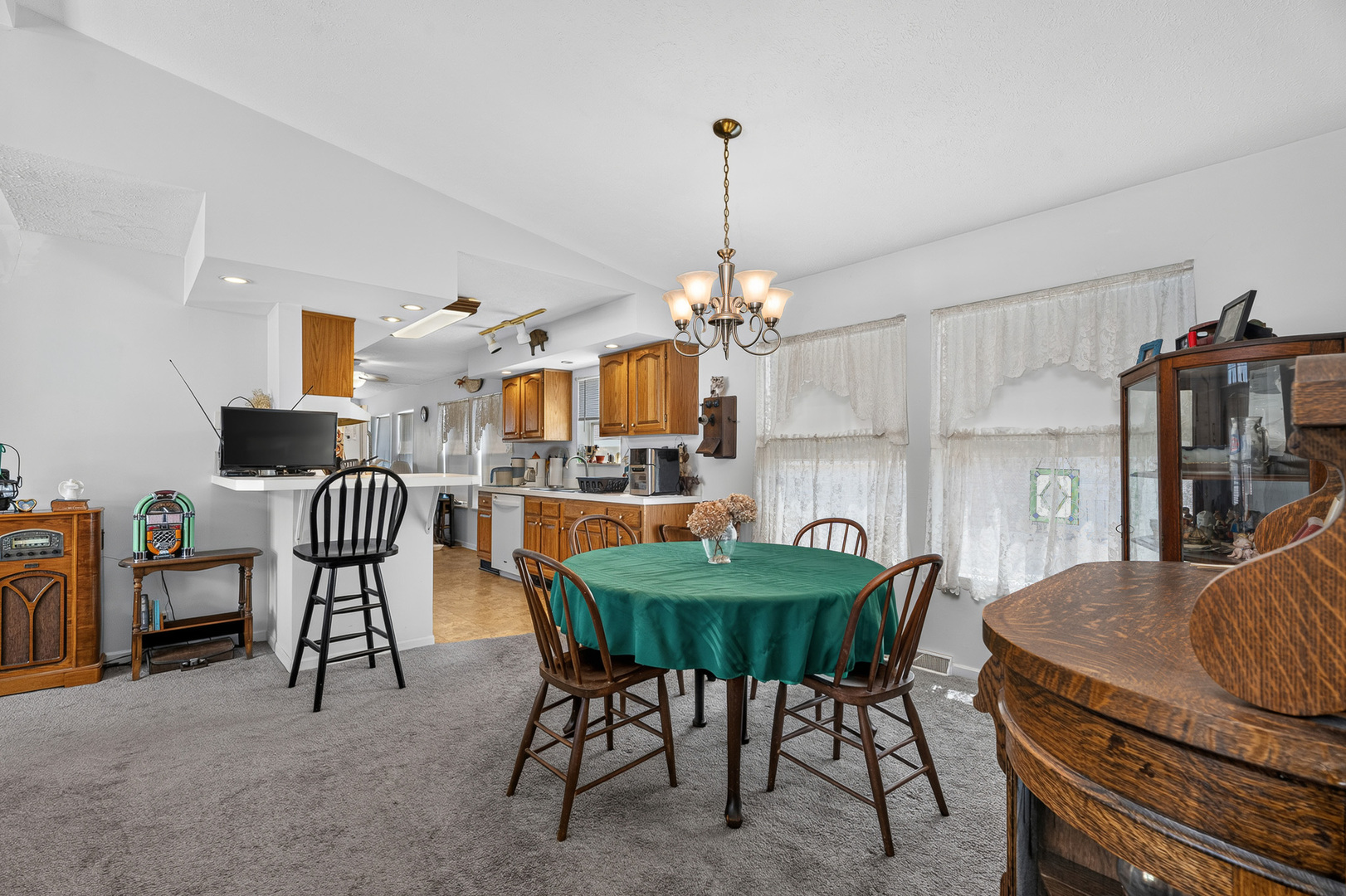 23025 Cog Hill Drive Property Photo 10