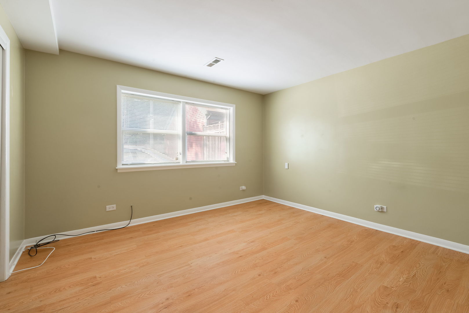 653 South Boulevard 101s Property Photo 13
