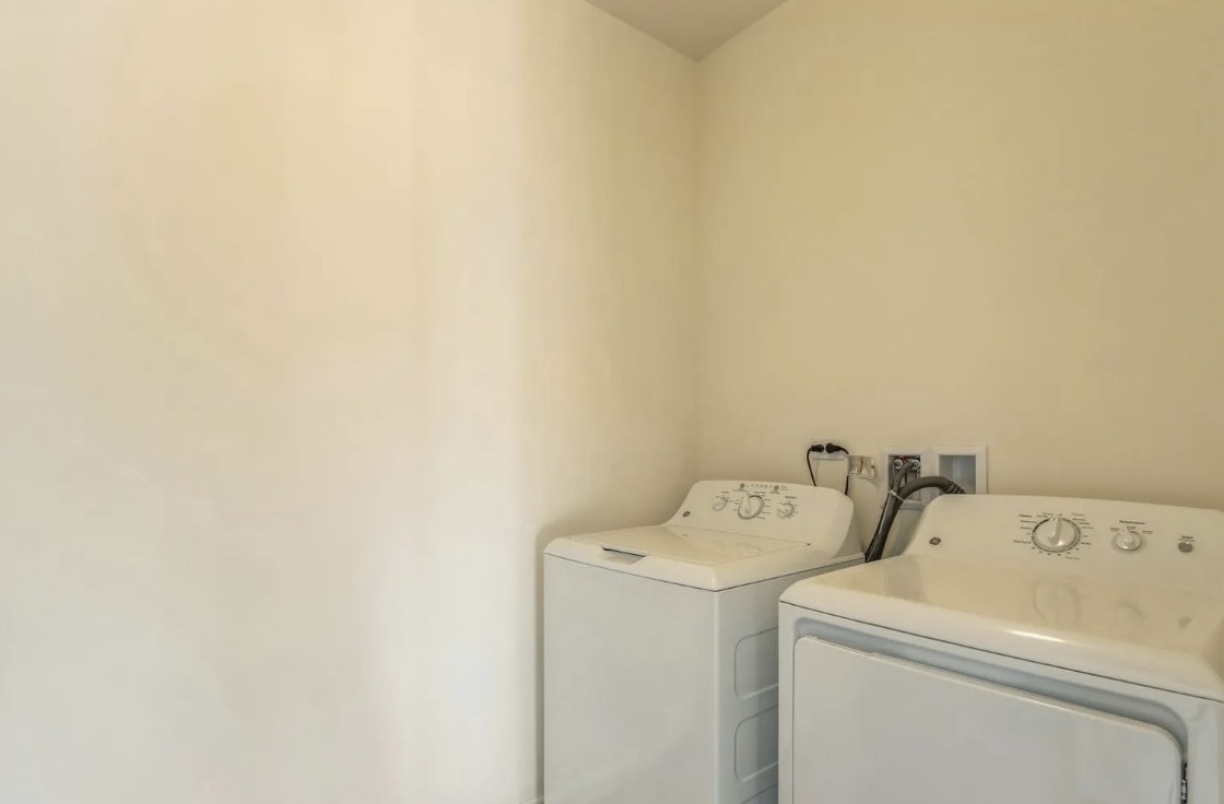 4443 Monroe Court Property Photo 12