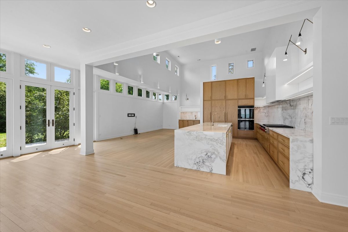 90 Kedzie Street Property Photo 18