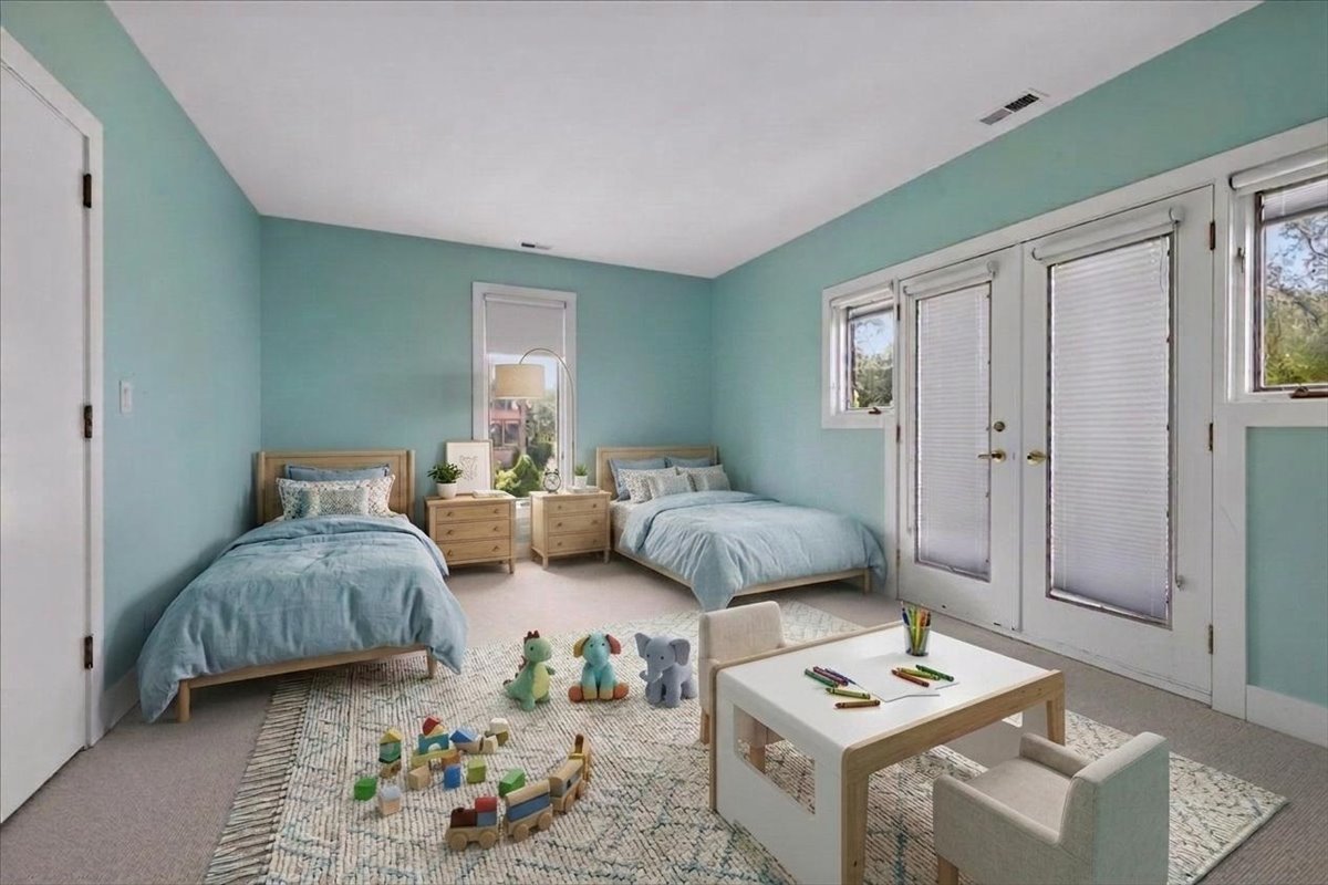 90 Kedzie Street Property Photo 33