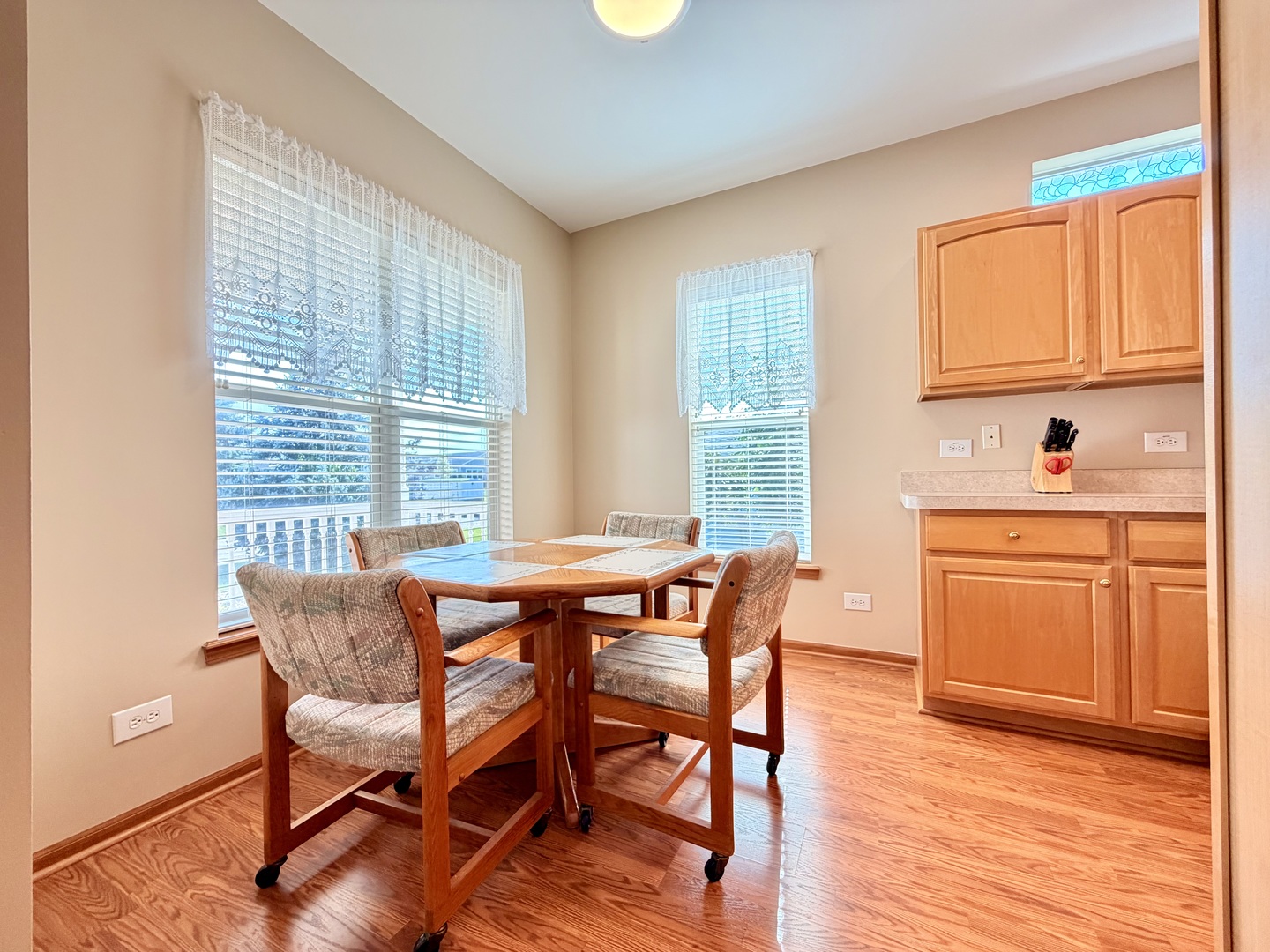 2 Suffolk Way Property Photo 4