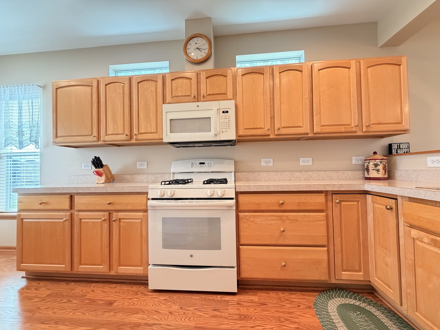 2 Suffolk Way Property Photo 6