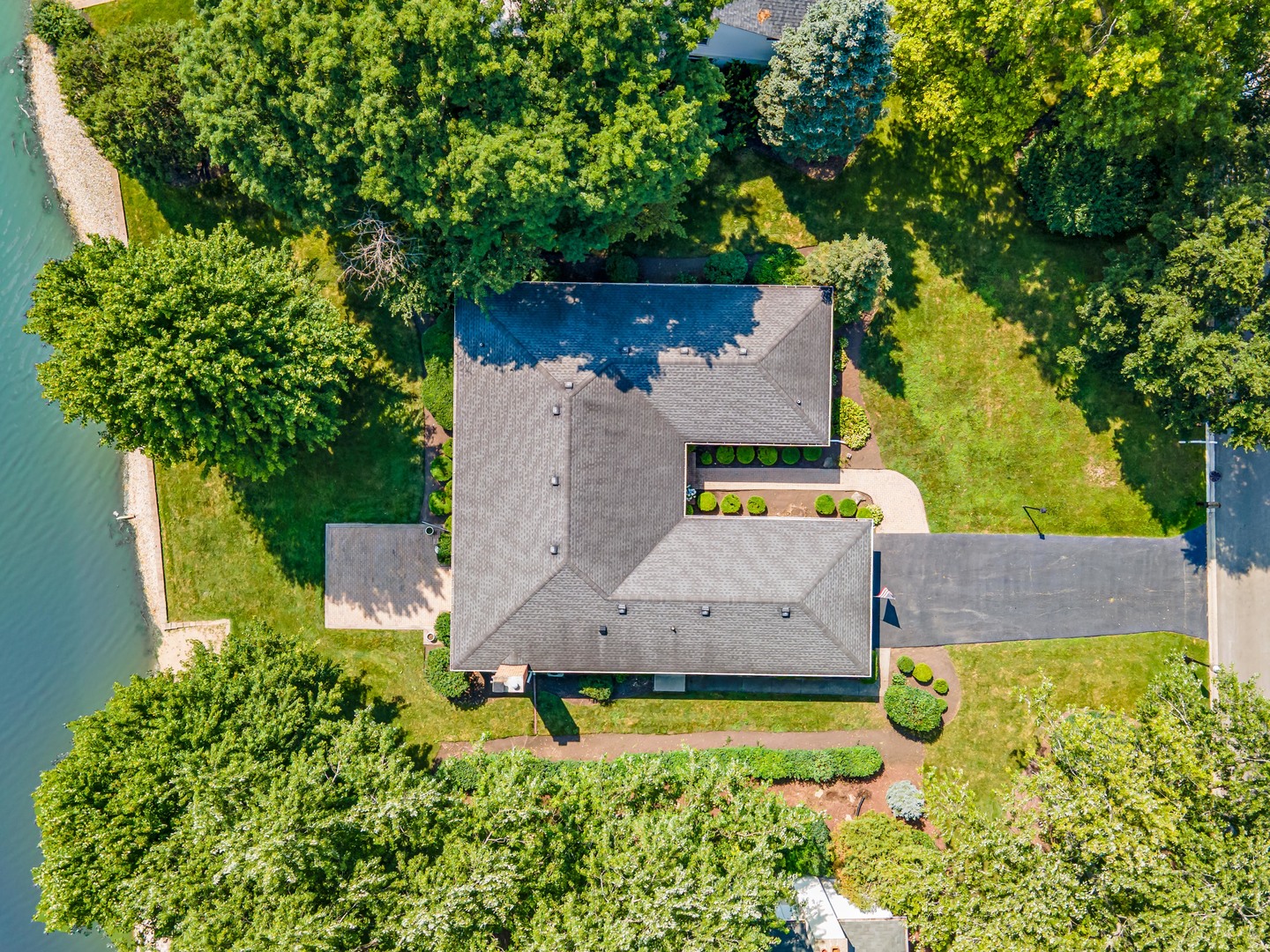 1217 Lake Shore Drive Property Photo 33