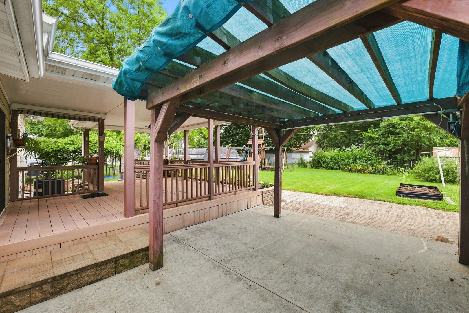 415 Maple Drive Property Photo 28