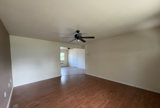 557 N Hickory Street Property Photo 3