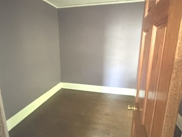 7837 S Dobson Avenue Property Photo 8