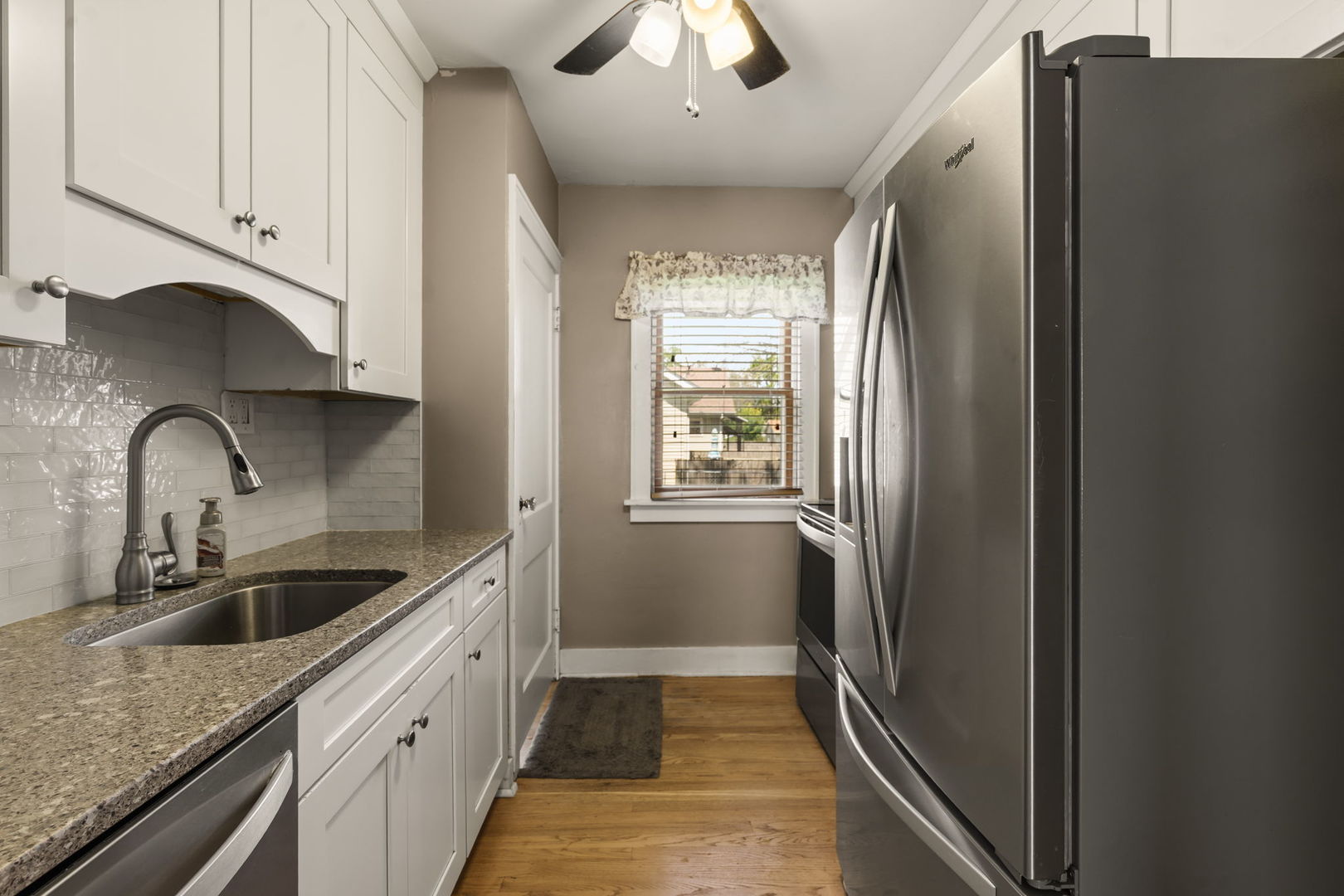 1841 43rd Street Property Photo 10