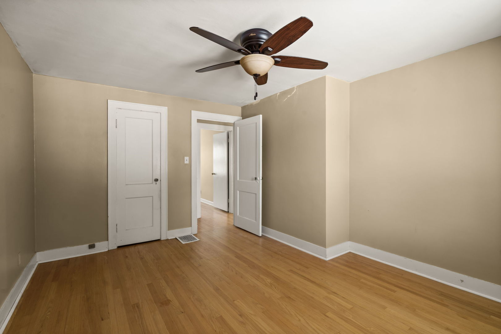 1841 43rd Street Property Photo 16