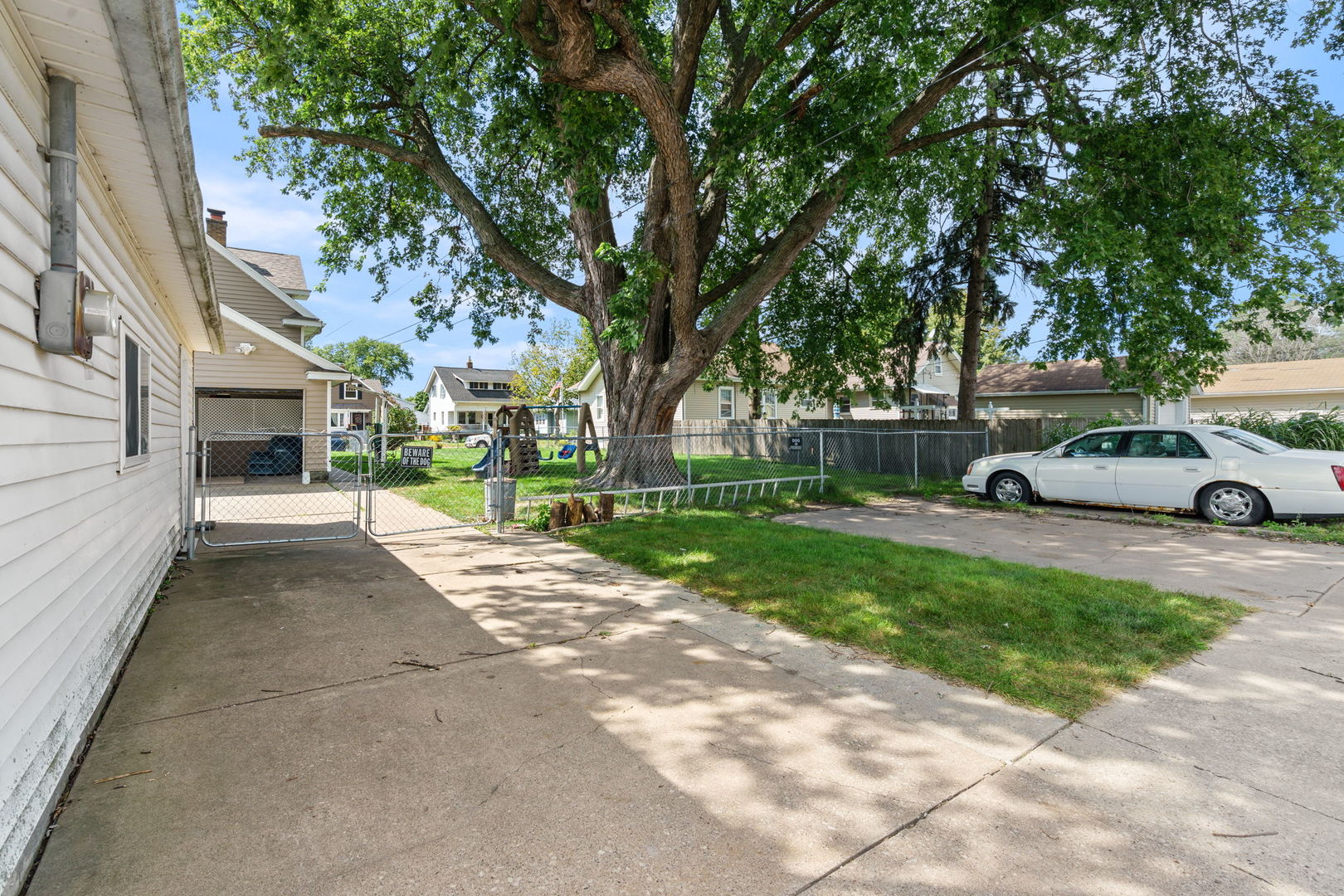 1841 43rd Street Property Photo 33