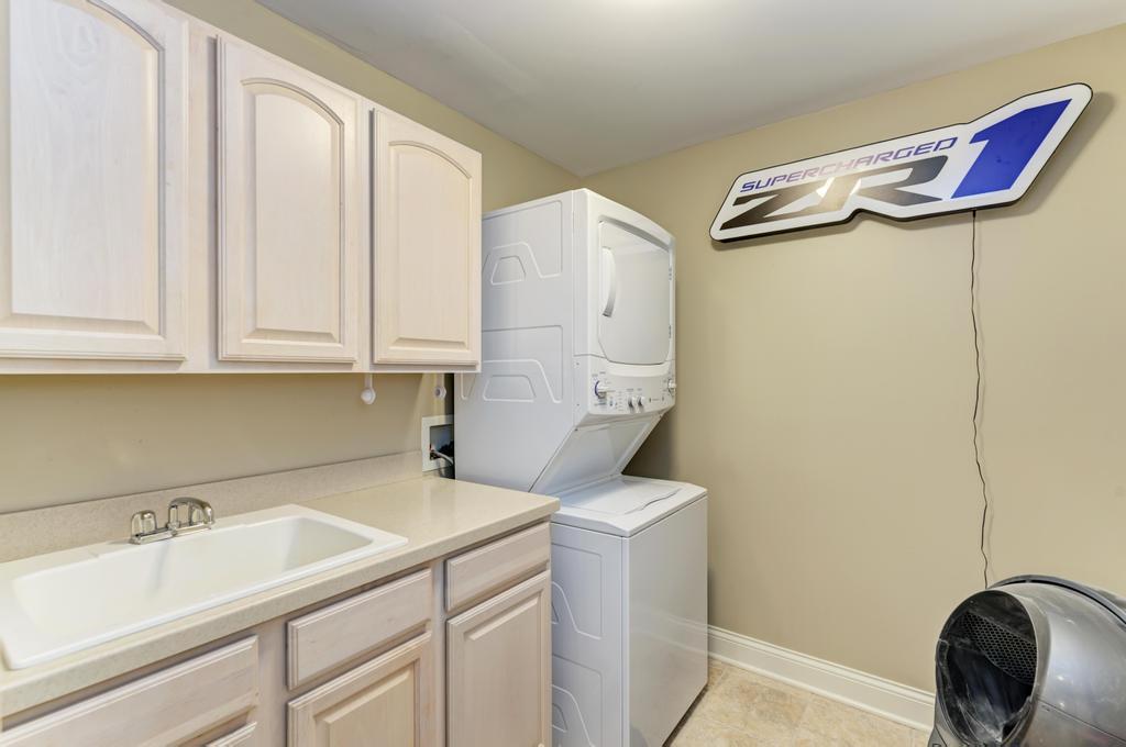 1 Itasca Place 211 Property Photo 11