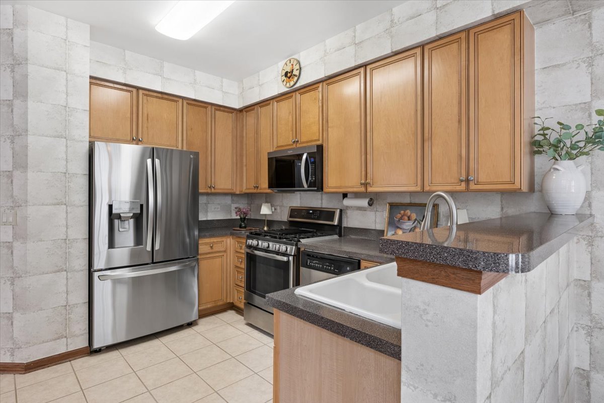 2351 Crystal Road Property Photo 8