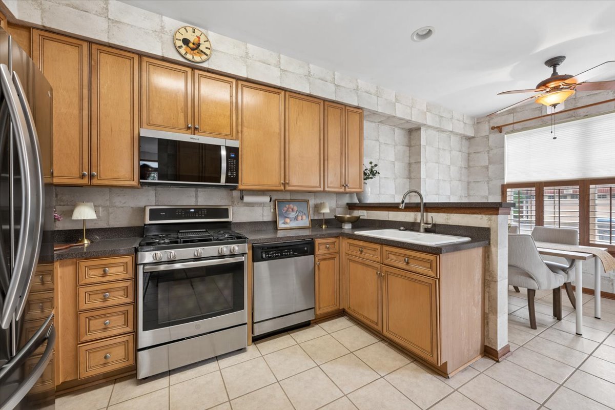 2351 Crystal Road Property Photo 9
