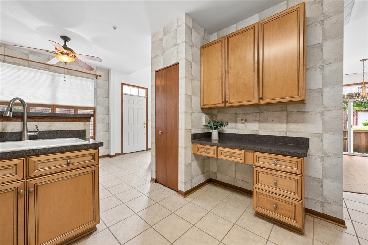 2351 Crystal Road Property Photo 10