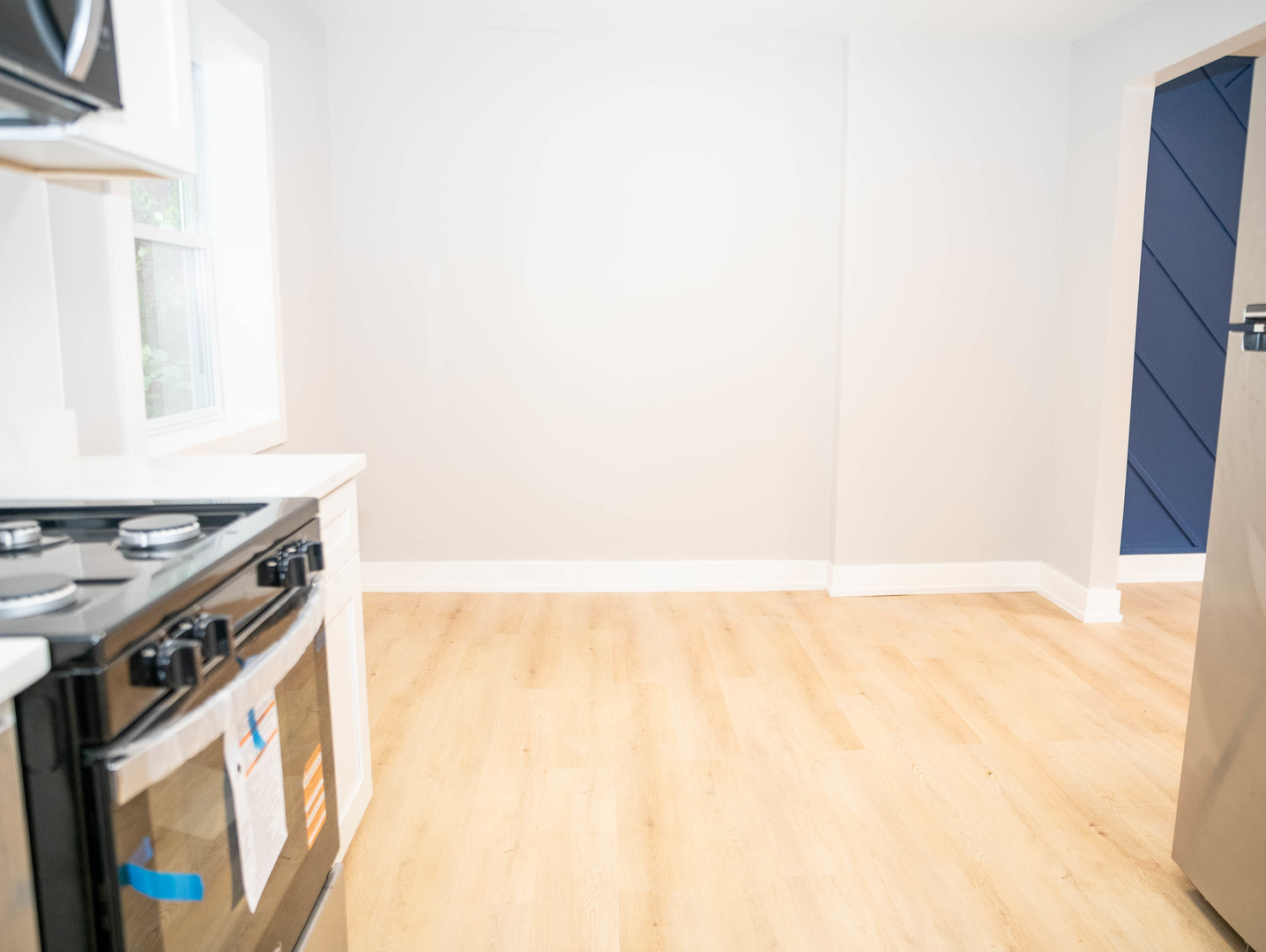 9737 S Merrill Avenue Property Photo 11