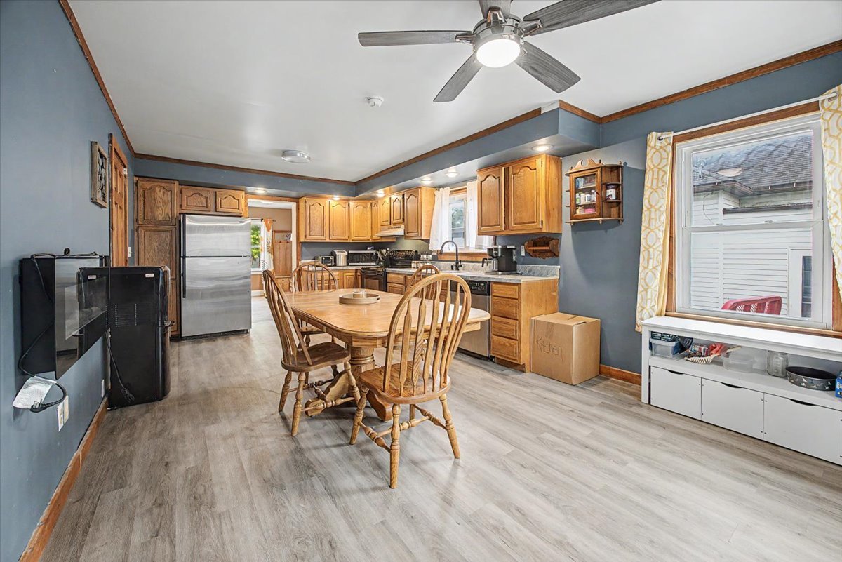 829 S Locust Street Property Photo 7