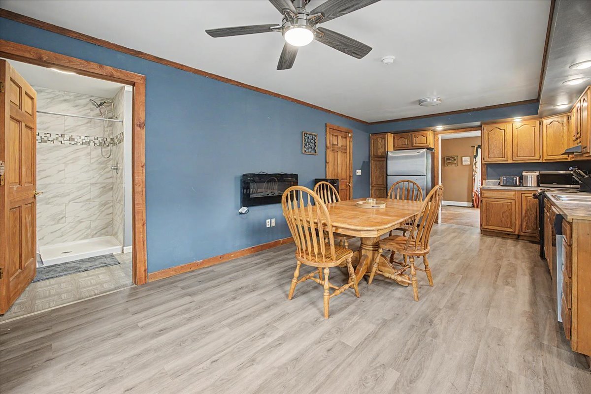 829 S Locust Street Property Photo 8