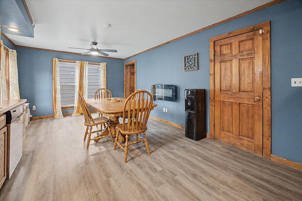 829 S Locust Street Property Photo 11