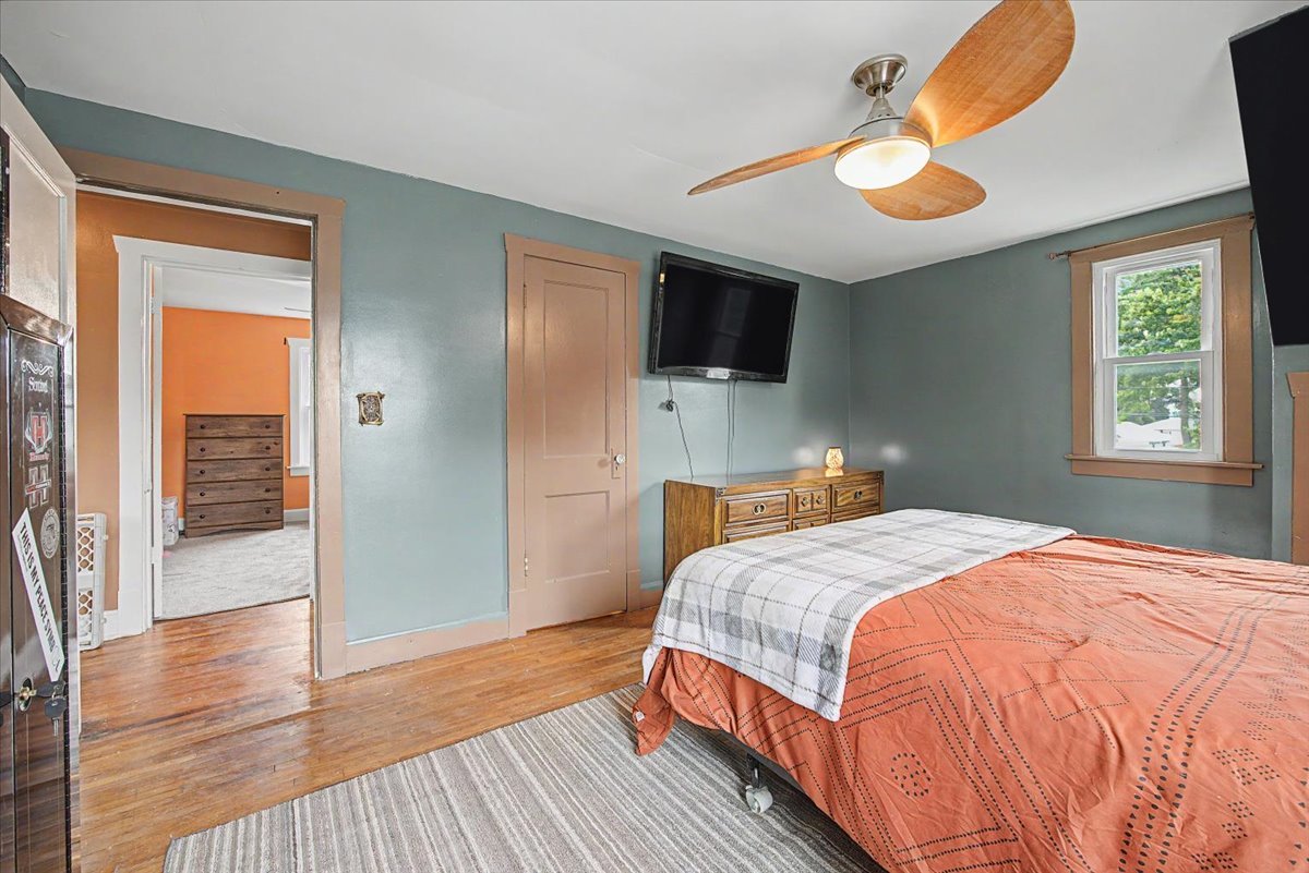 829 S Locust Street Property Photo 26