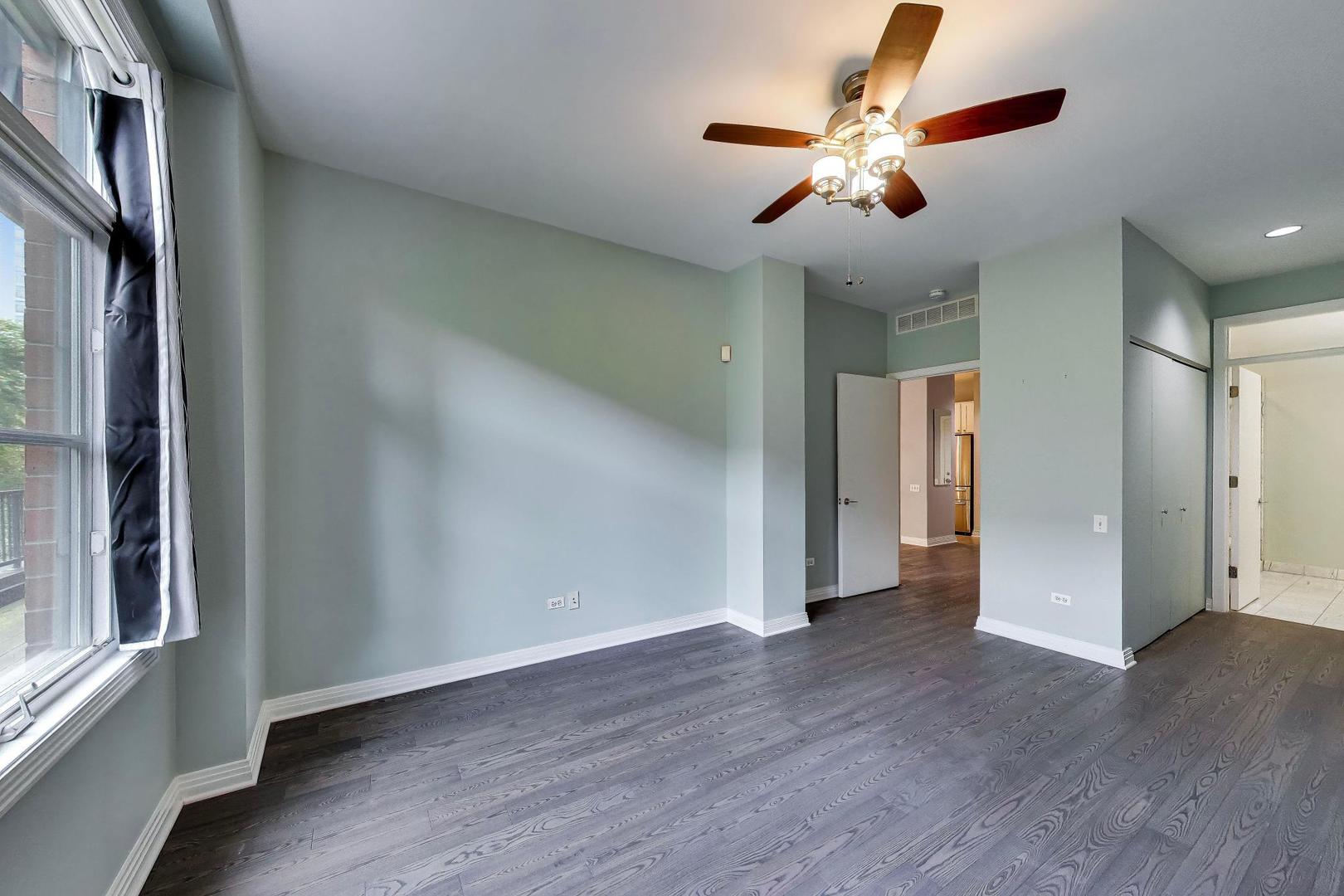 550 W Fulton Street 202 Property Photo 17