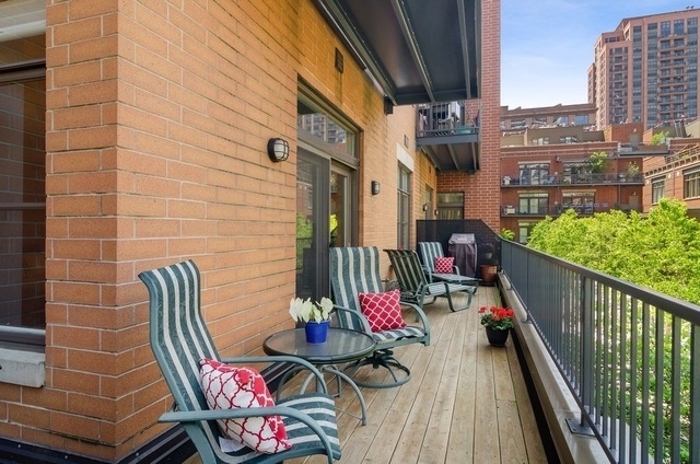 550 W Fulton Street 202 Property Photo 30