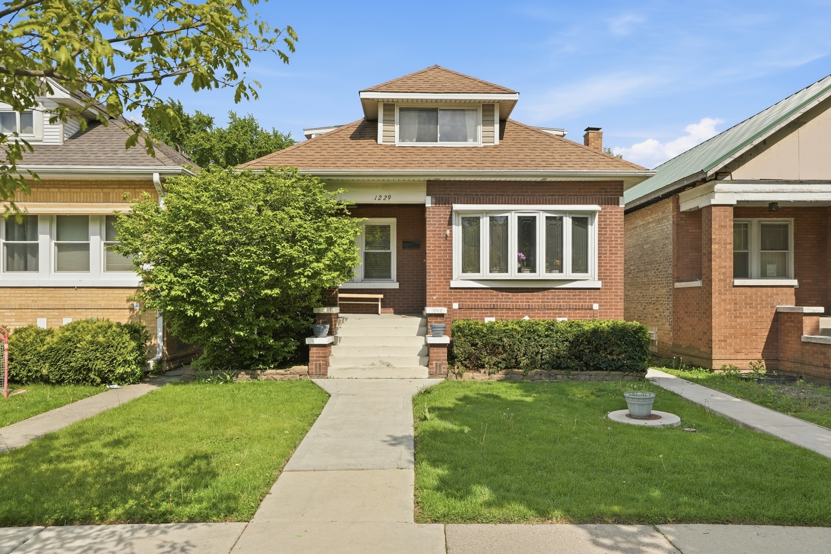 1229 Maple Avenue Property Photo 3