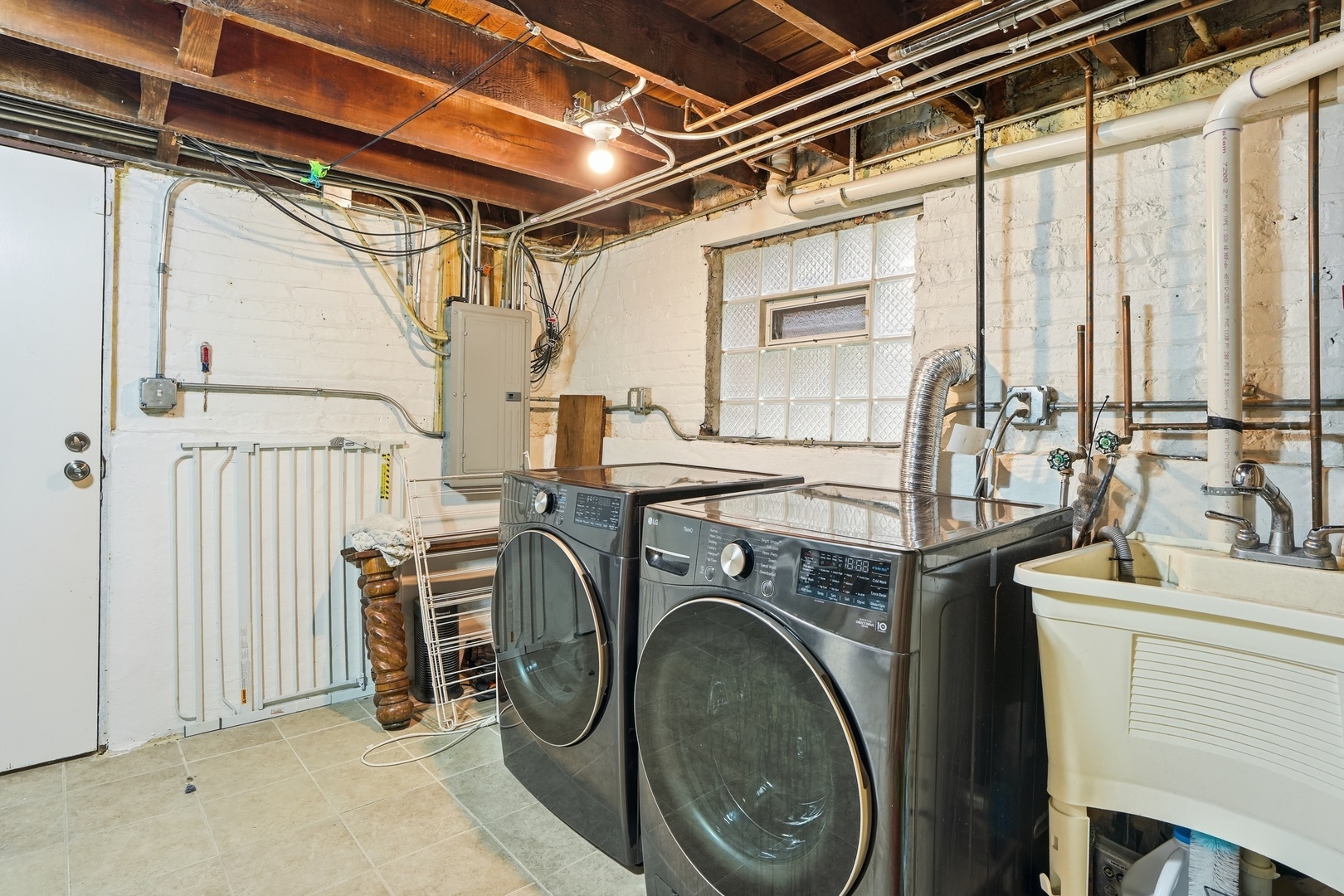 1229 Maple Avenue Property Photo 18