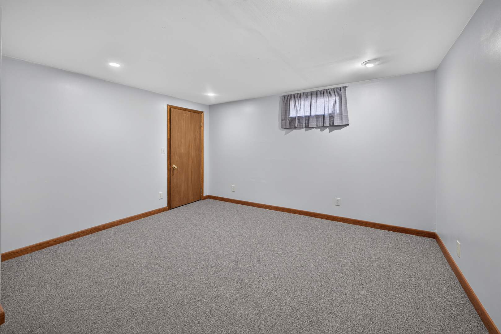 225 W Eisenhower Street Property Photo 26