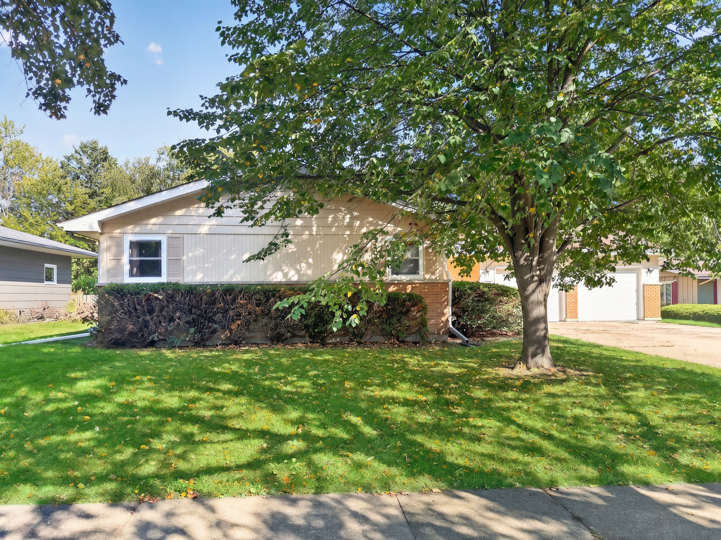 1616 Margaret Lane