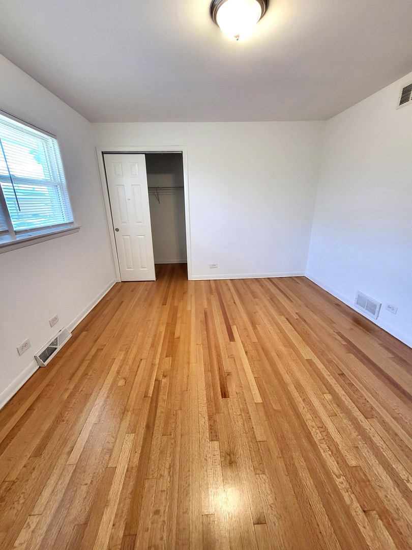 435 Crandon Avenue Property Photo 6