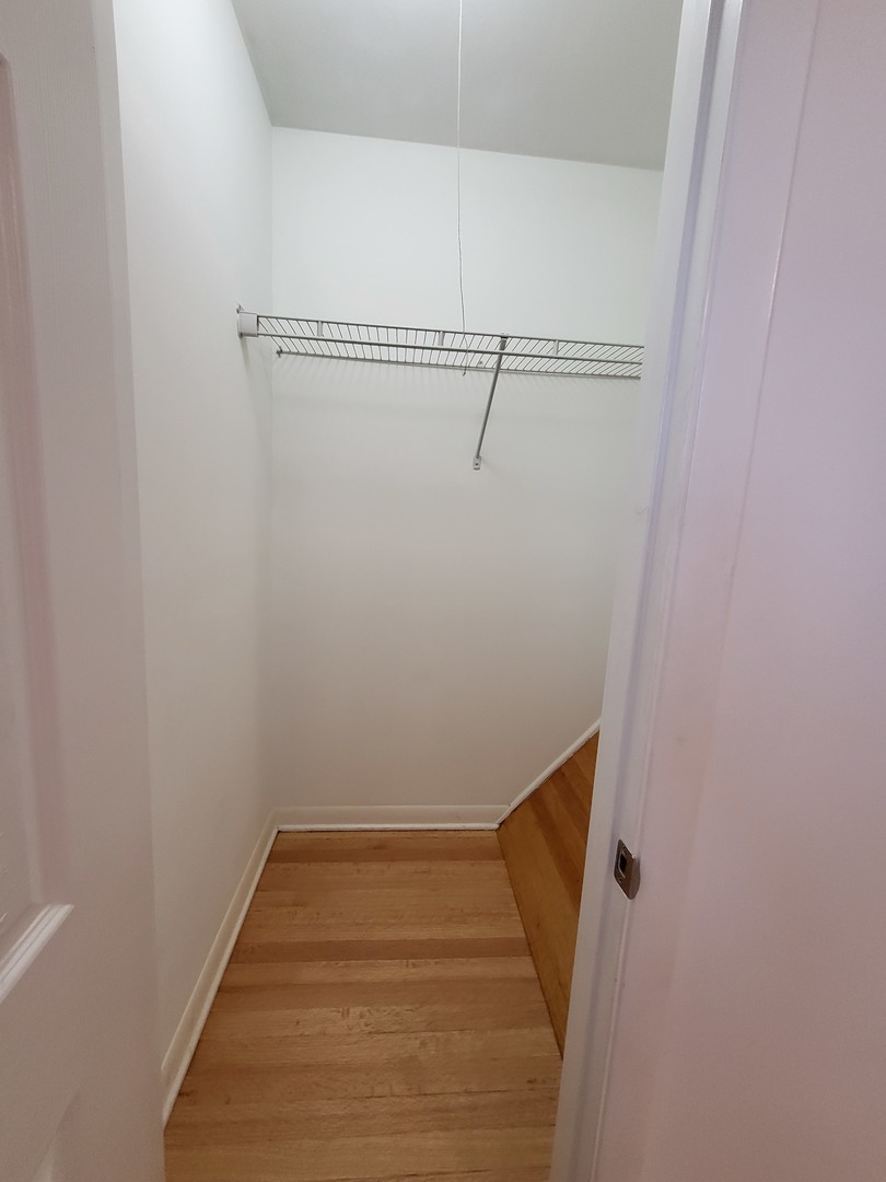 435 Crandon Avenue Property Photo 9