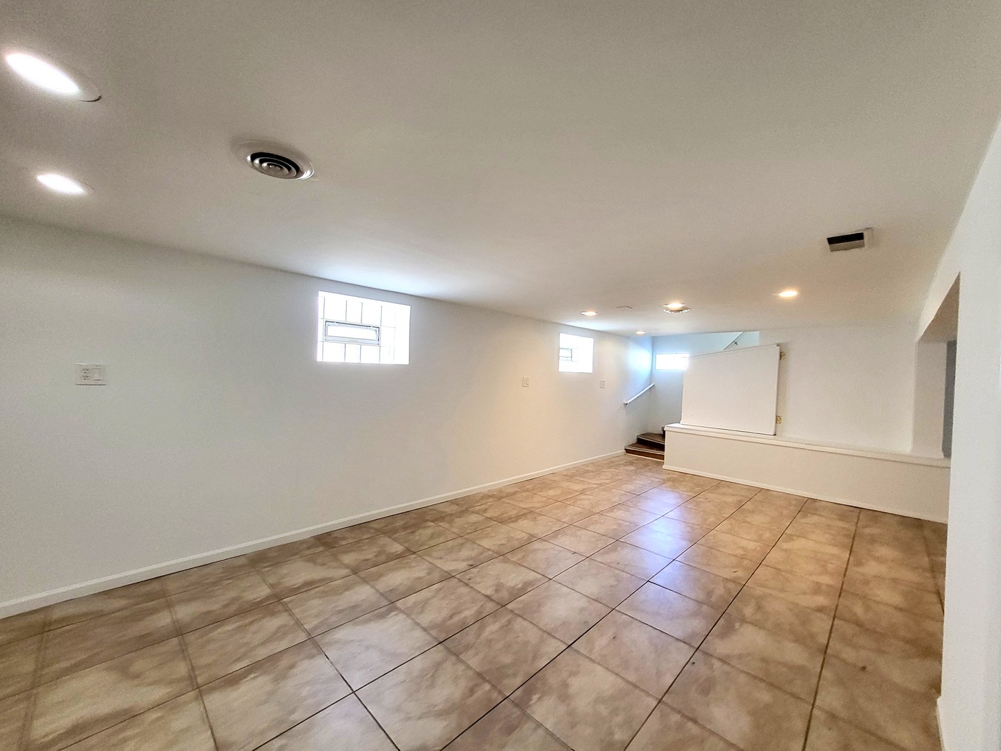 435 Crandon Avenue Property Photo 28