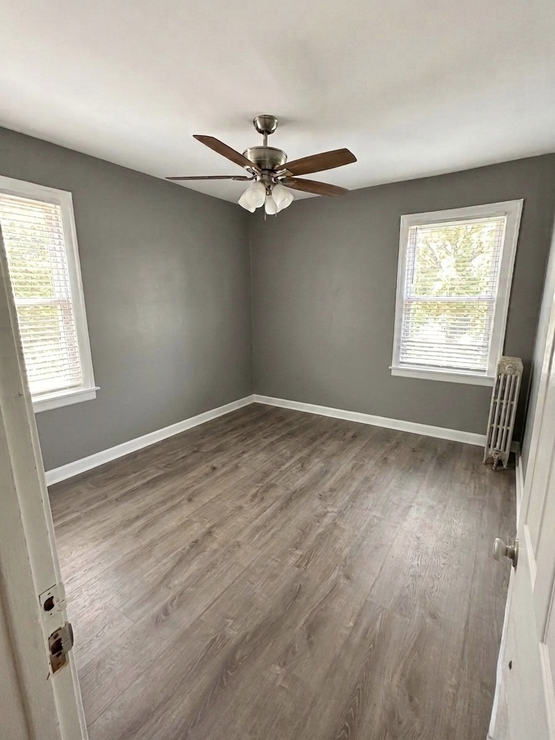 8010 S Honore Street 2 Property Photo 8