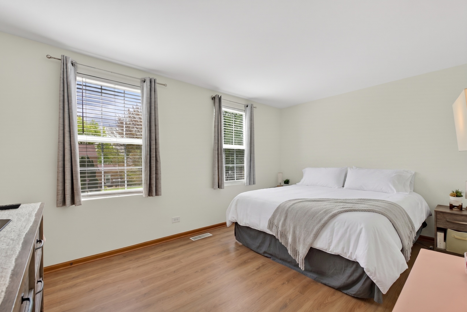 939 Four Seasons Boulevard Property Photo 18