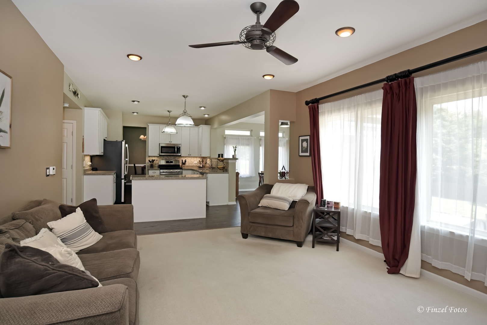 28807 Pilgrims Pass Property Photo 7