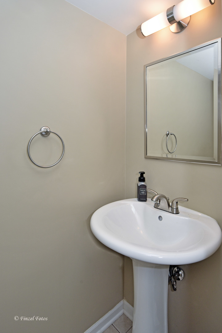 28807 Pilgrims Pass Property Photo 20