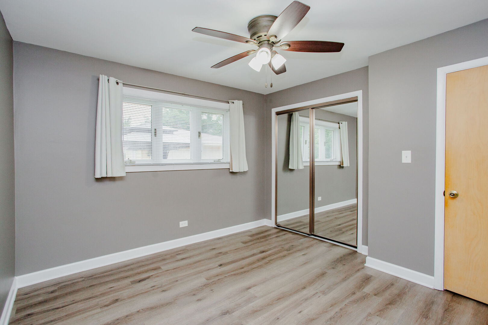 711 Schiller Street Property Photo 16