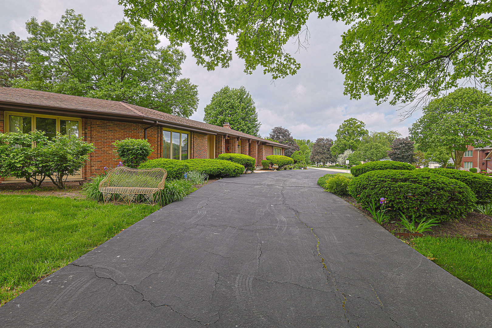 9 Camelot Drive Property Photo 2