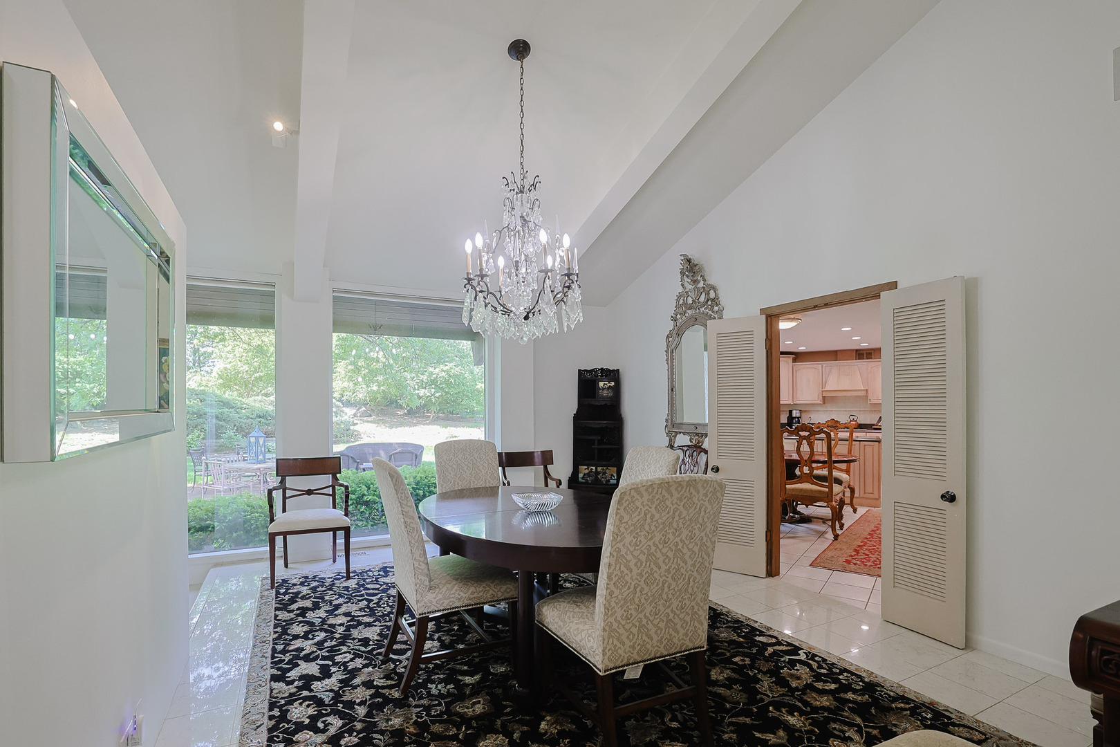 9 Camelot Drive Property Photo 8