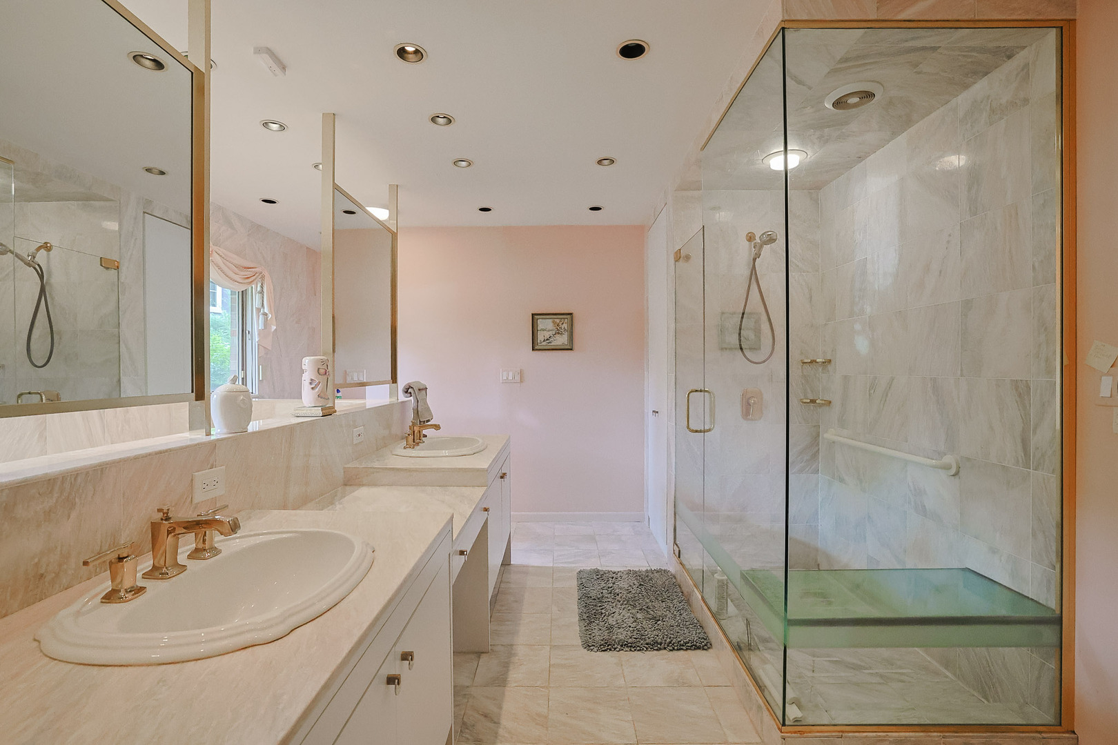 9 Camelot Drive Property Photo 19