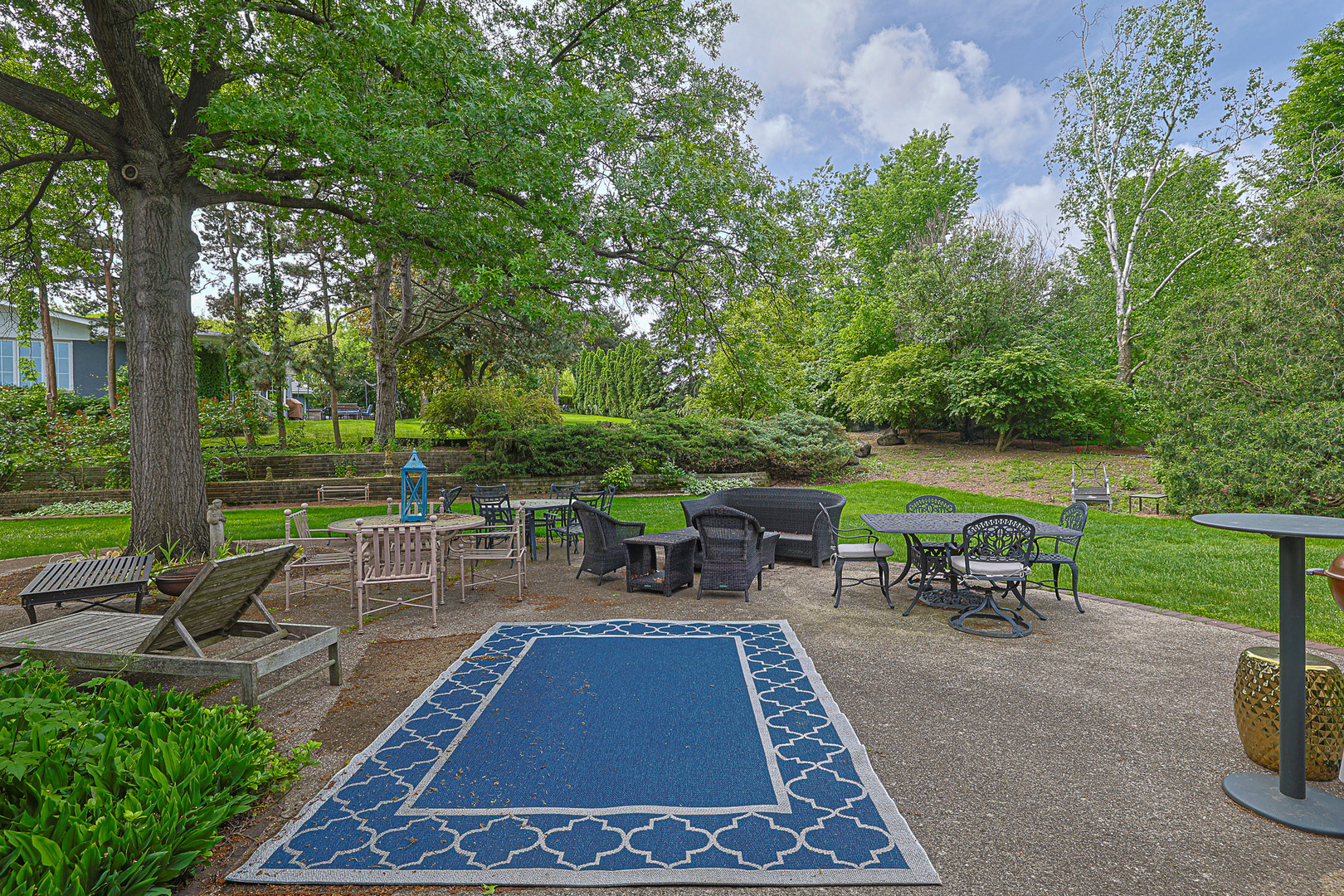 9 Camelot Drive Property Photo 35