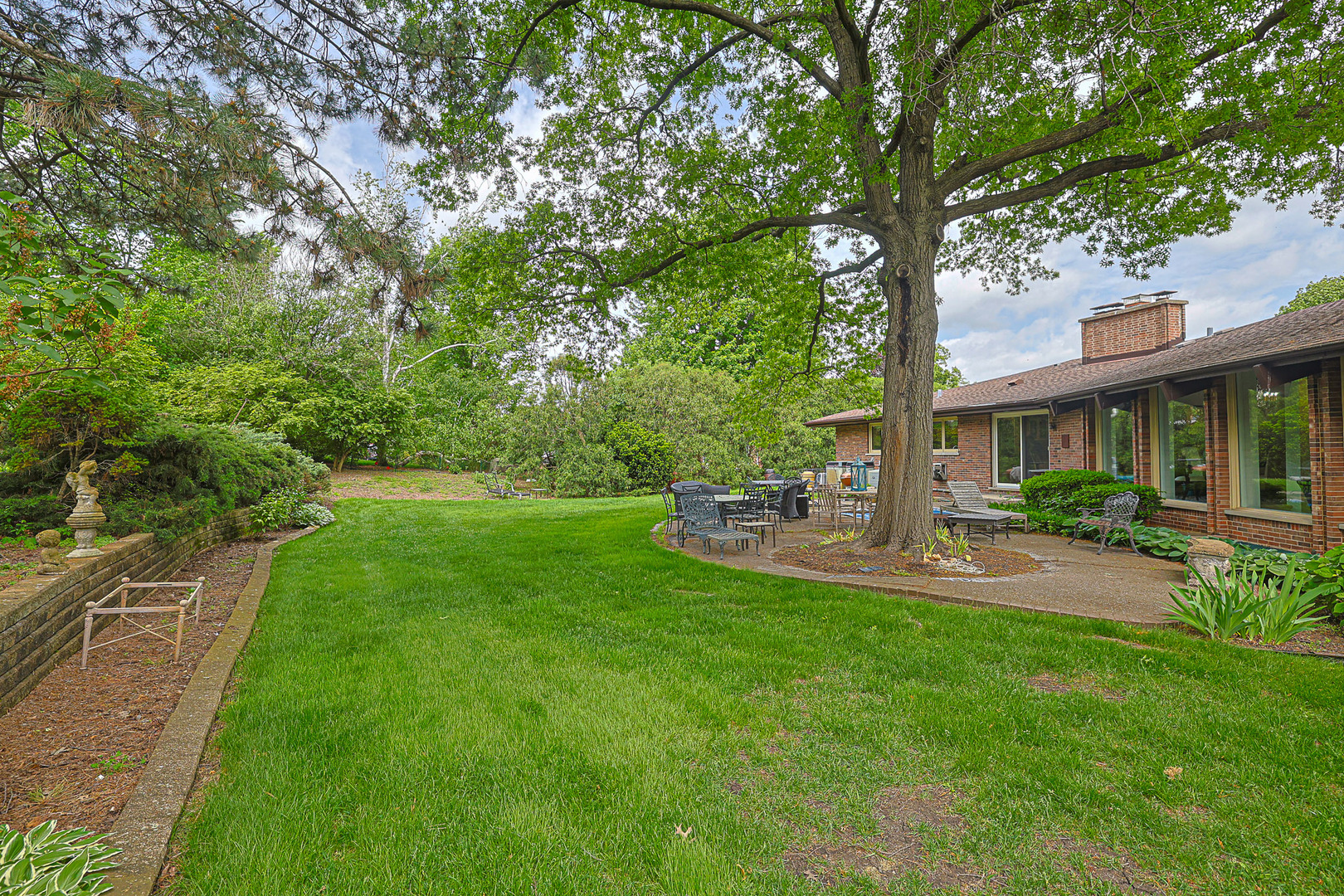 9 Camelot Drive Property Photo 38