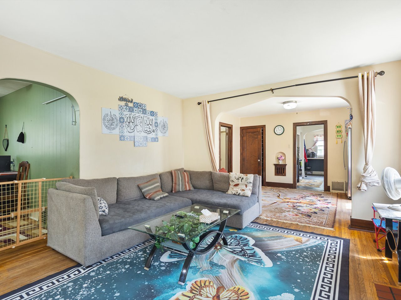 1247 W Logan Street Property Photo 5