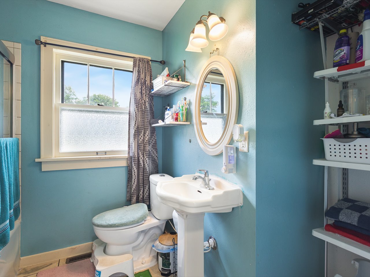 1247 W Logan Street Property Photo 15